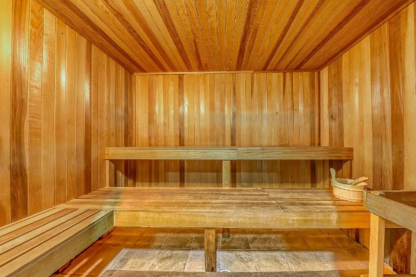 Tidewater Beach Resort image 12