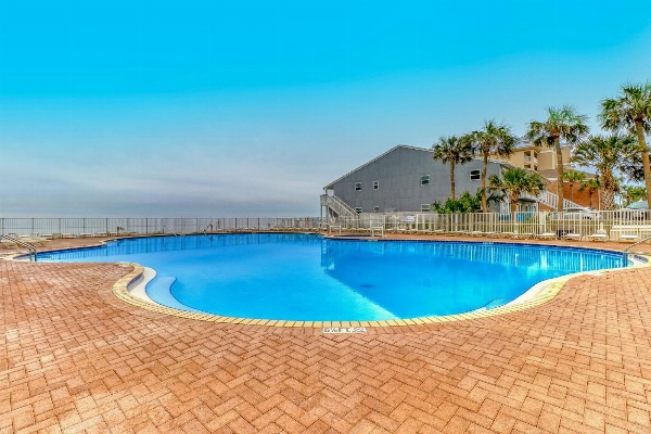 Tidewater Beach Resort image 7