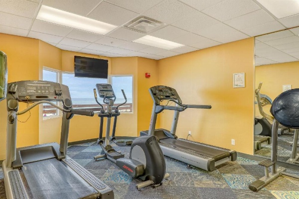 Tidewater Beach Resort image 8